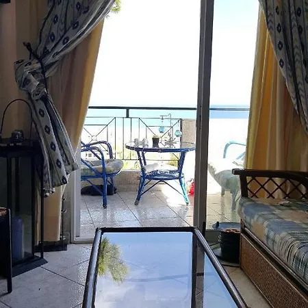 בית נופש Amazing View פוליכרונו